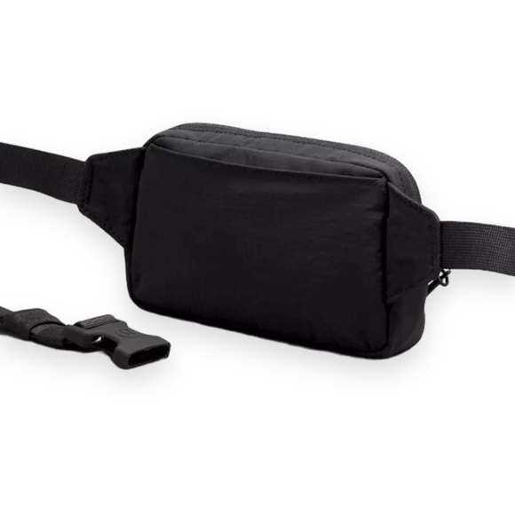 Lululemon Mini Belt Bag - Picture 4 of 8